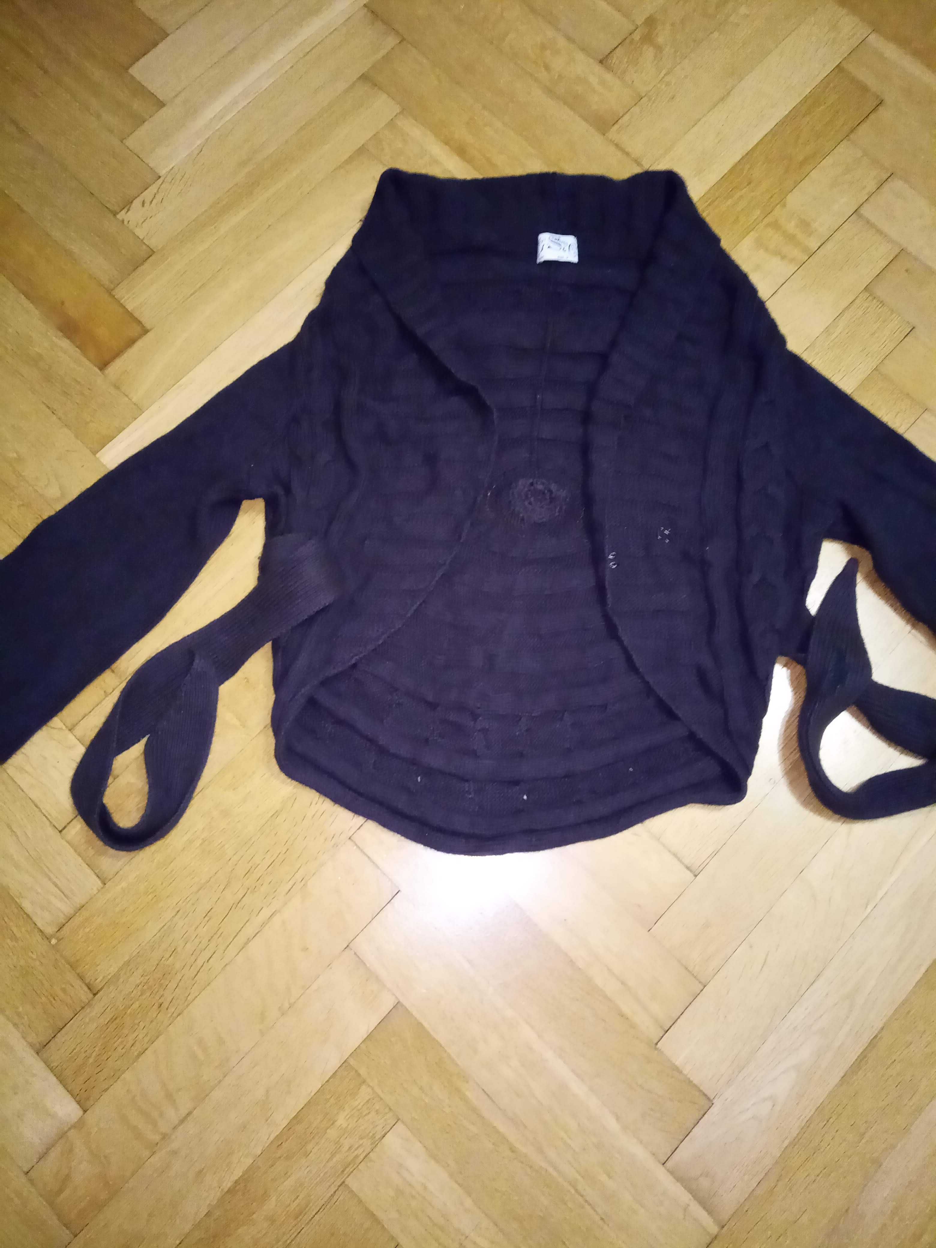 Levi Strauss &Co cudny owalny sweter z angorą M