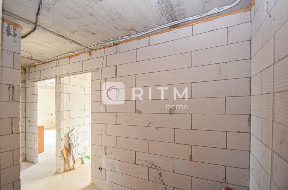 Простора 2-кімнатна квартира в новобудові, вул. Котляревського, 69