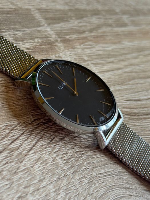 srebrny zegarek Cluse damski
srebrny zegarek Cluse damski