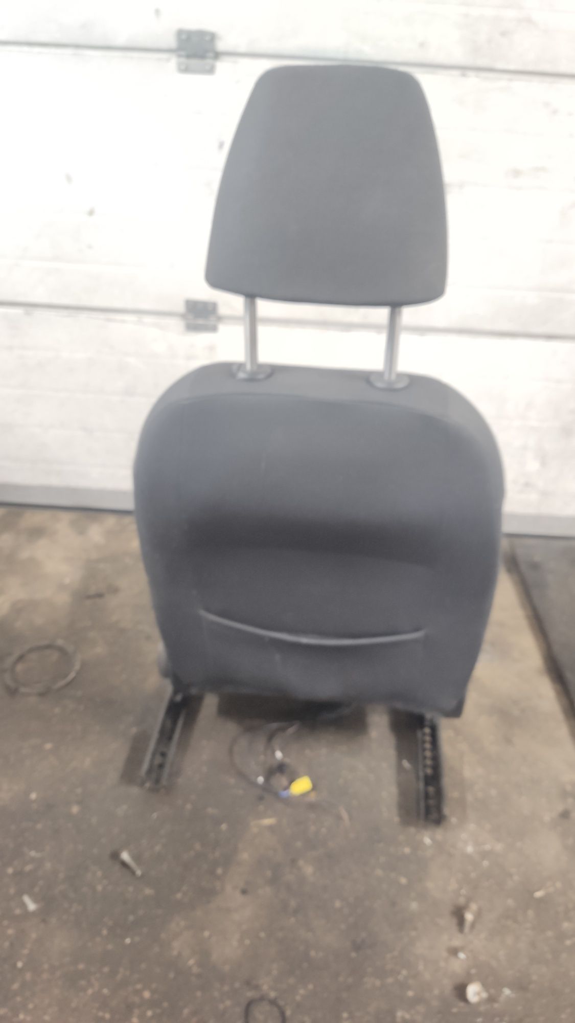 Fotel lewy przód kierowcy volkswagen golf VI