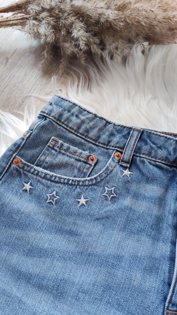 Jeansowe spodenki z wysokim stanem szorty poszarpane Coachella hafty L