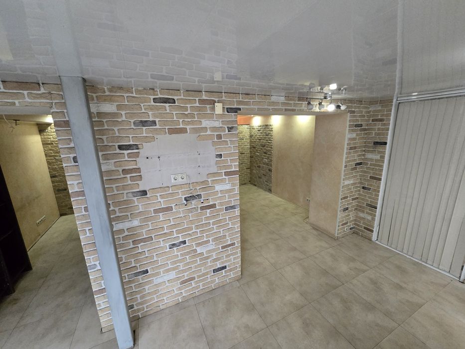 Продаж фасадне приміщення Проспект Богоявленський Театральна