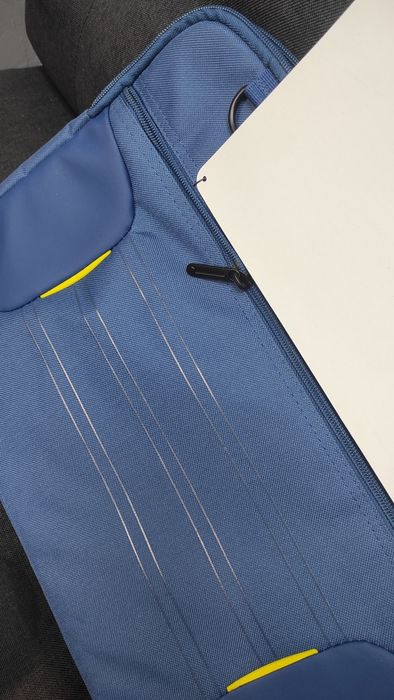 Сумка для ноутбука + миша