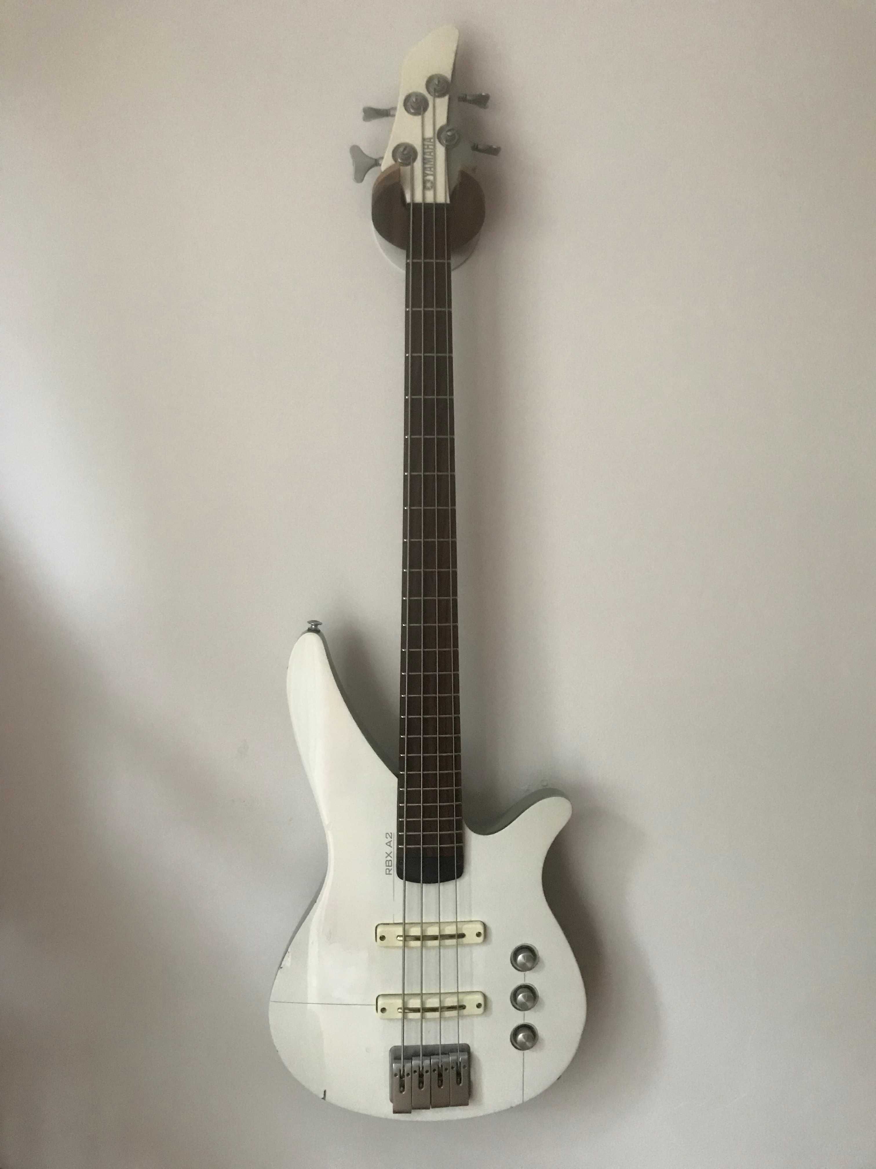 Gitara basowa Yamaha 4A2M