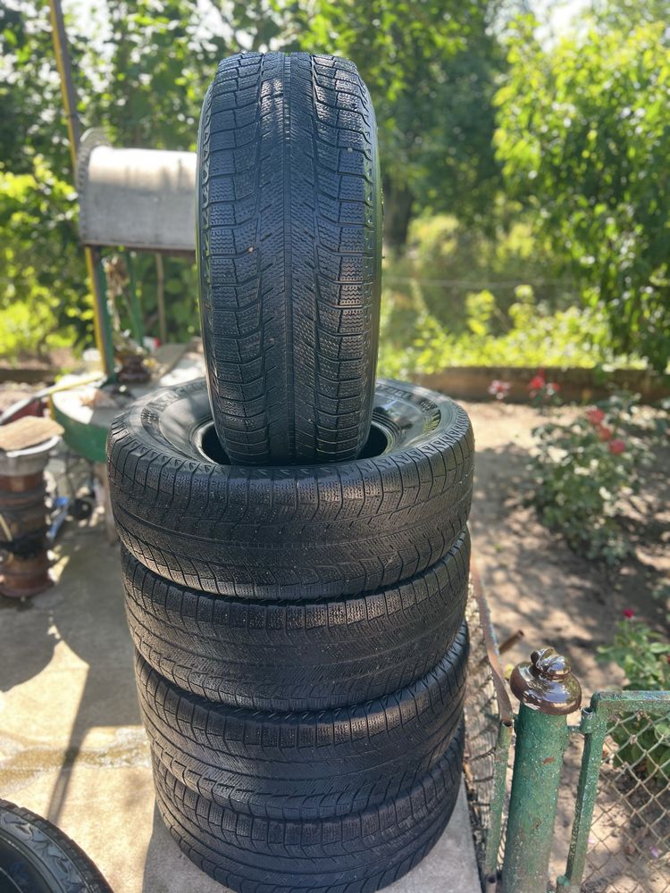 Шини б/у MICHELIN LATITUDE X-ICE 275/70/16
