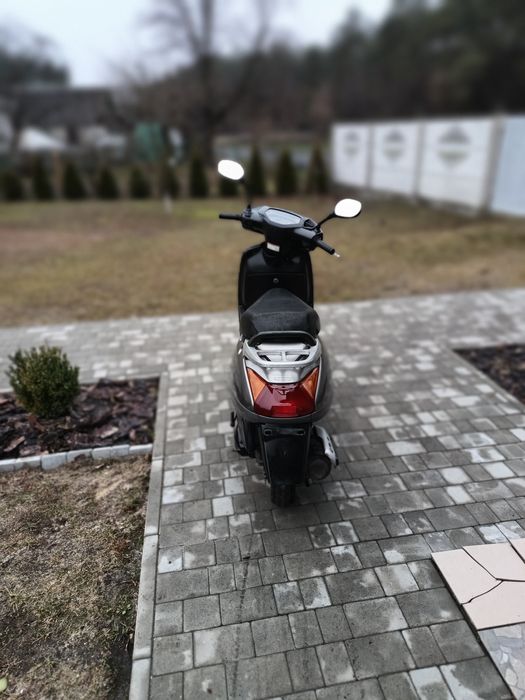 Honda AF48 Lead скутер