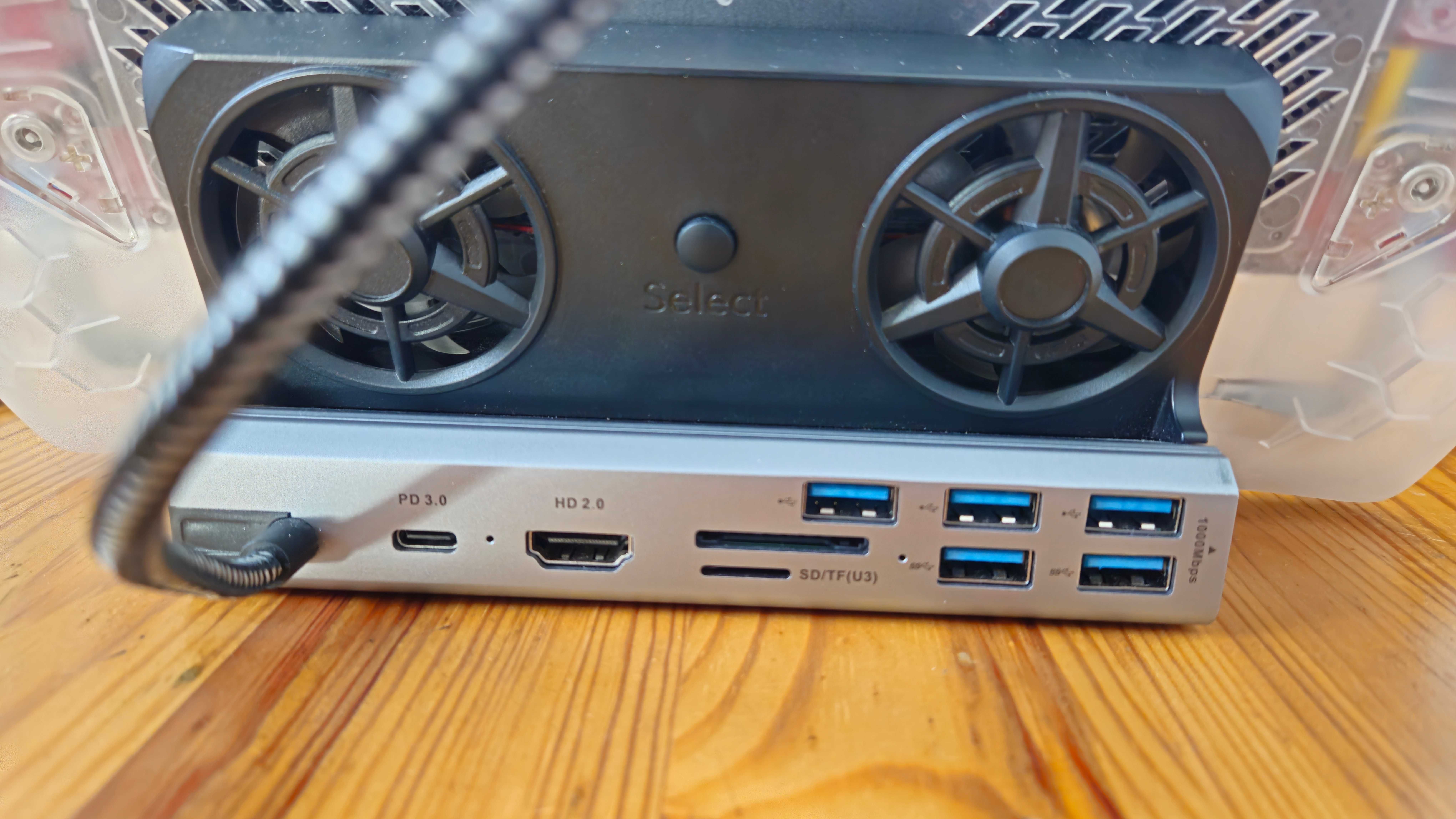 Asus Rog Ally Z1E 1TB stacją dokująca, etui, obudowa