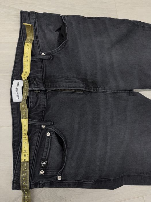 Продам Джинсы Calvin Klein