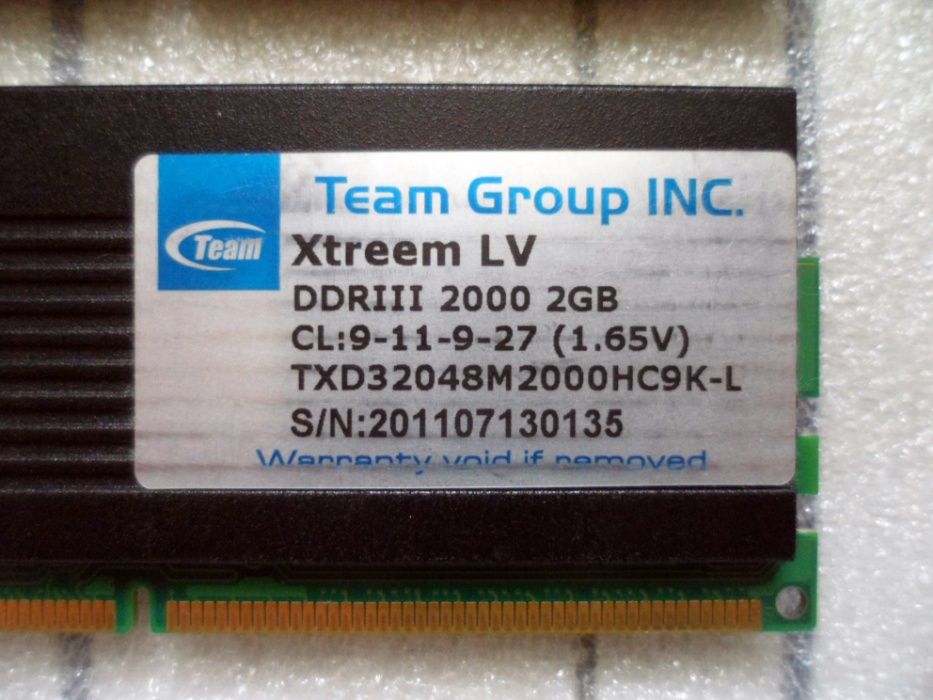 Оперативна пам'ять DDR3 TEAM Xtreem LV 2000 MHz 4 Gb 2x2Gb