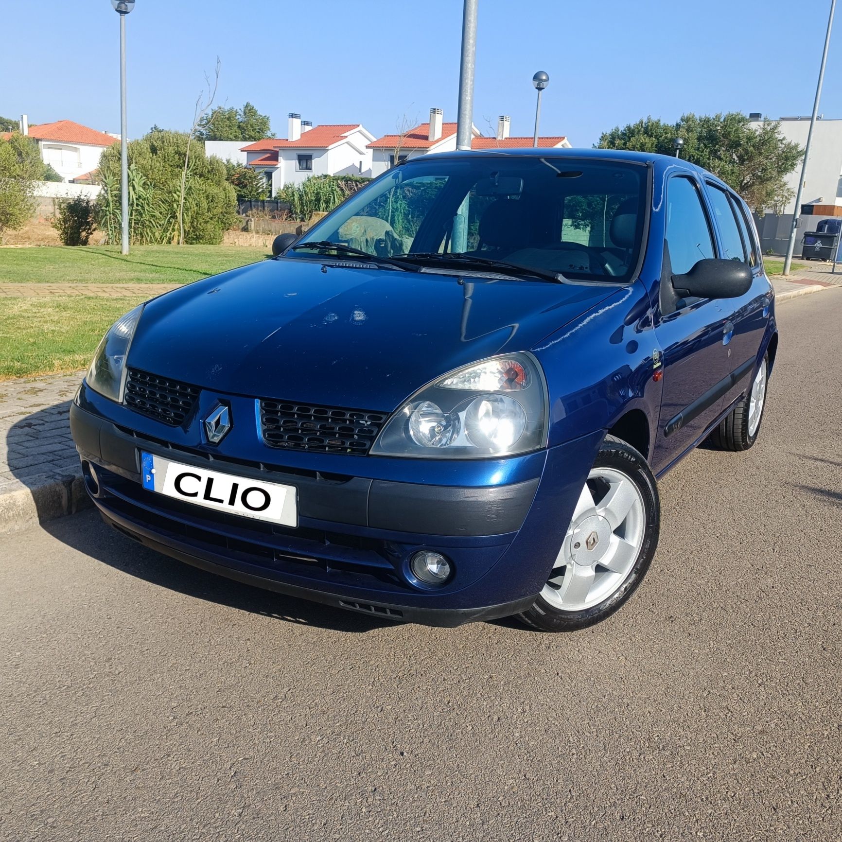 Clio 1.2 gasolina, 2002, Retoma