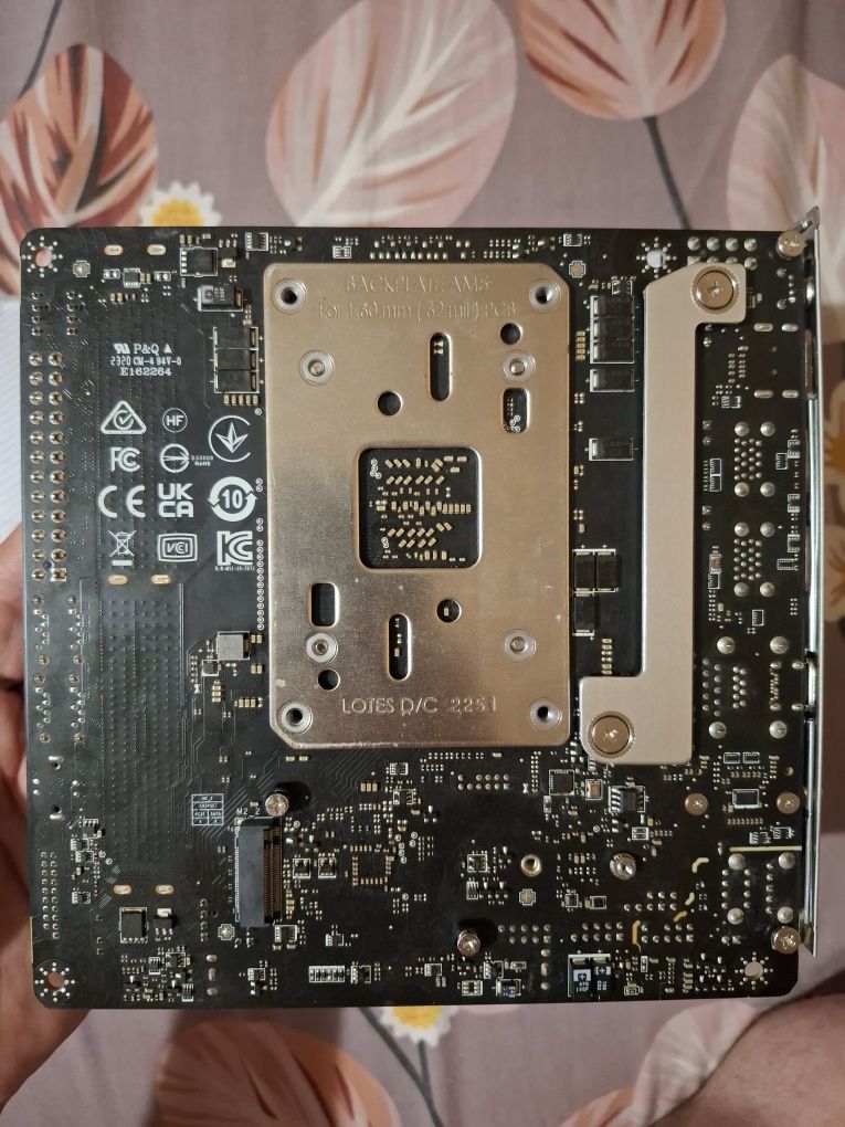 MSI Mpg B650I Edge WiFi