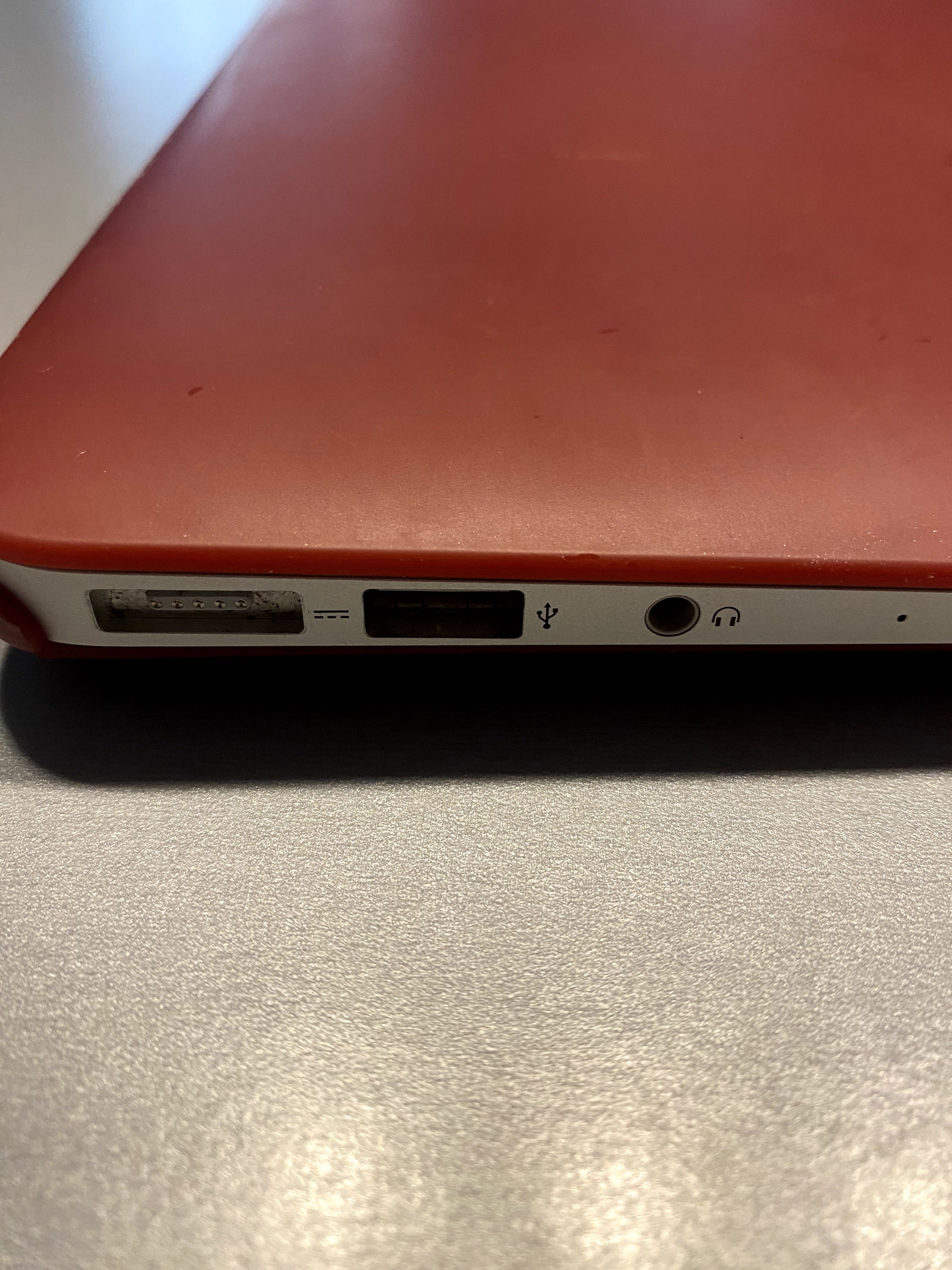 MacBook Air (13-inch, 2017)