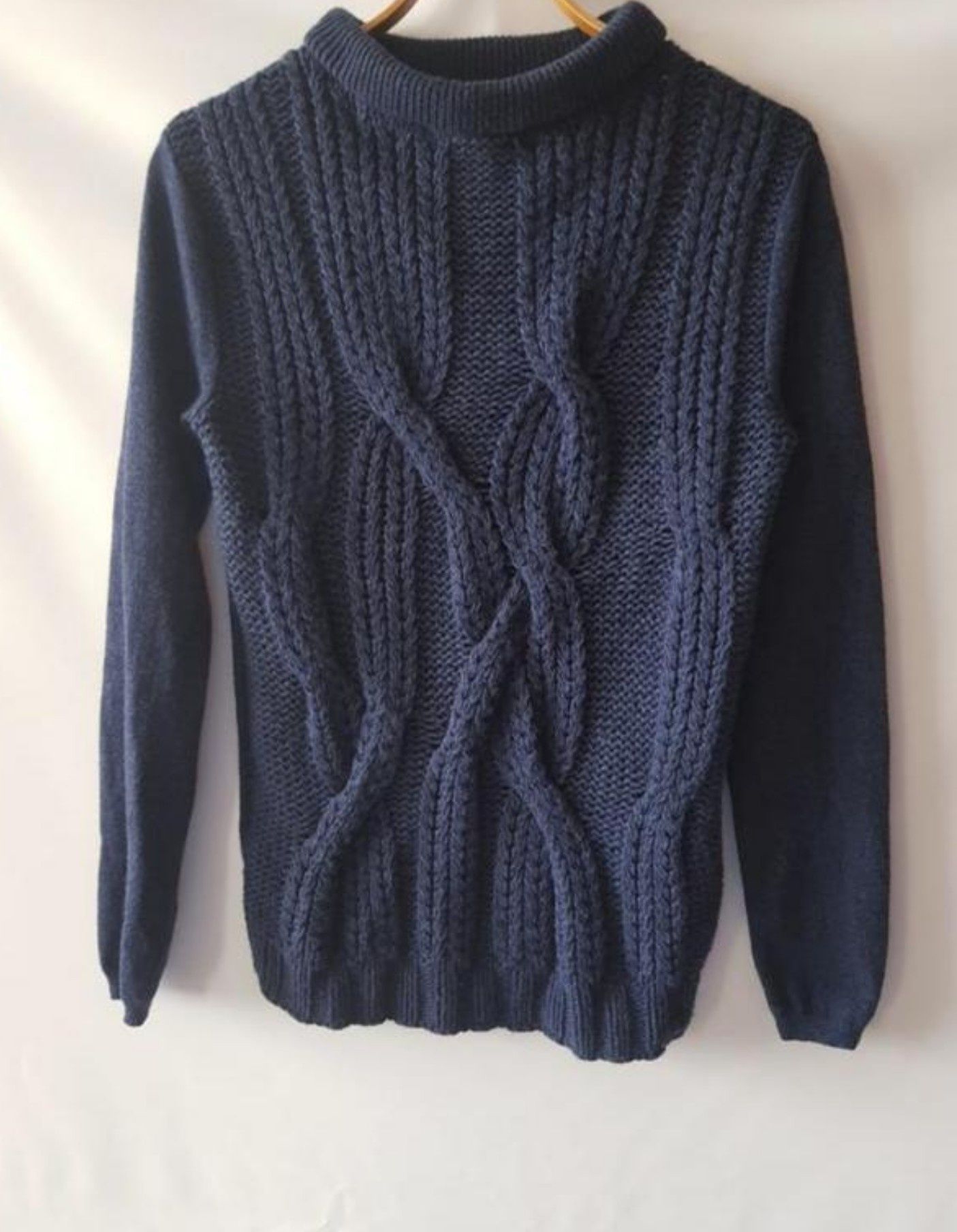Стильний светр від Karen Millen