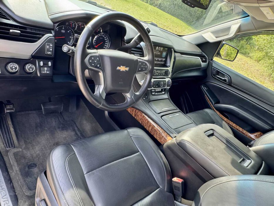 Chevrolet Tahoe      2015