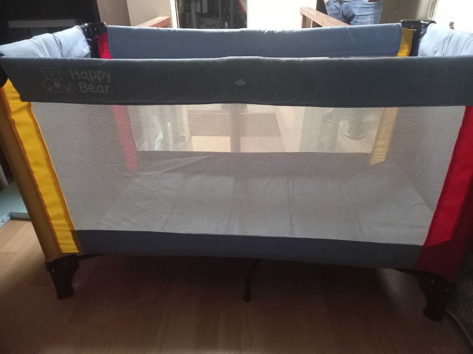 Cama de viagem para criança