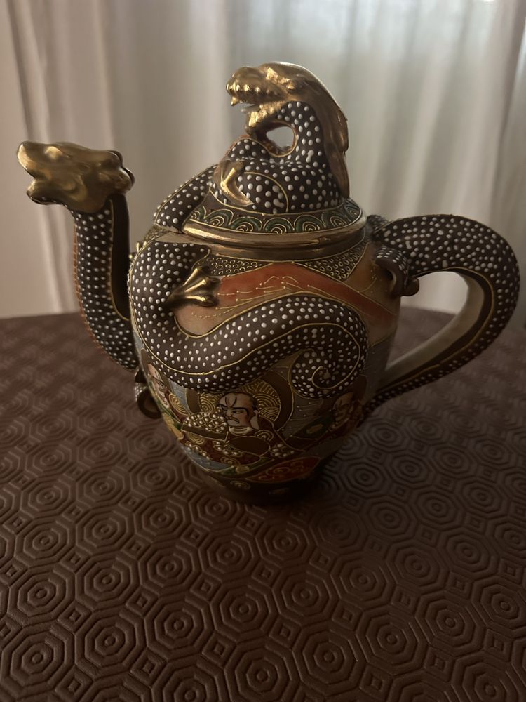 Servico de cha japonês muito bonito