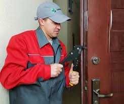 Аварійне відкриття замків будь-якої складності.