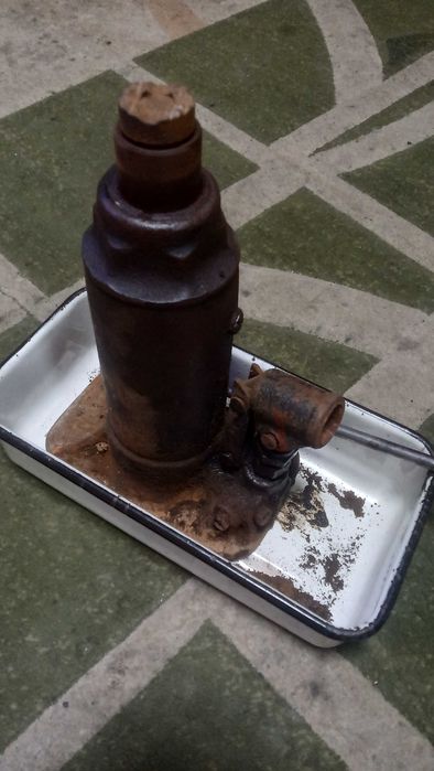 Домкрат шааз 5т.
