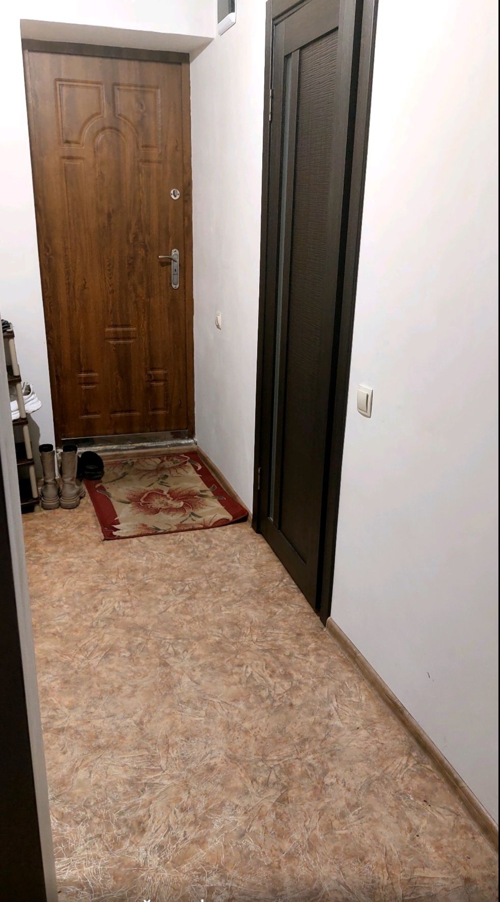 Продам дом 150кв 1.5 этажный . Хозяинн. 5 мин от центра на машине.
