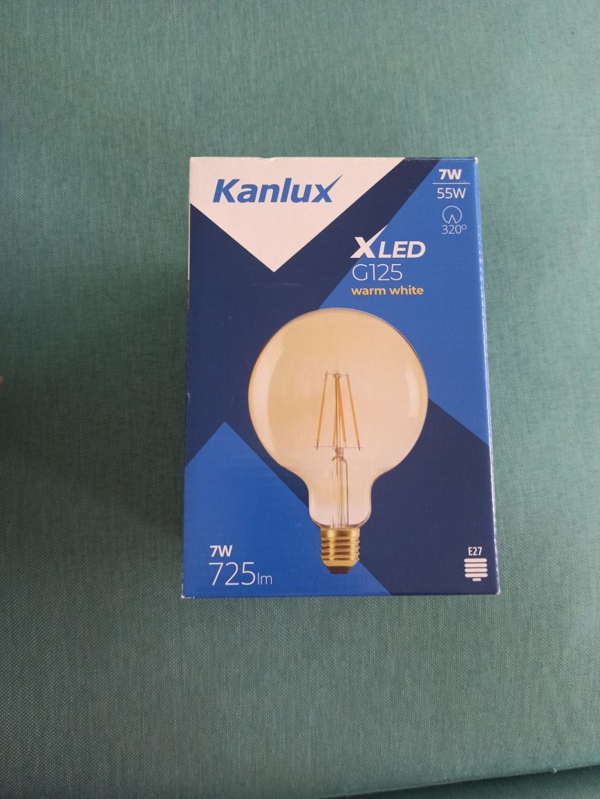 Żarówka/ lampa z ledami LED