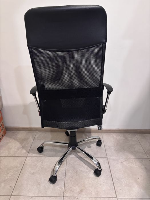 Крісло офісне, компʼютерне