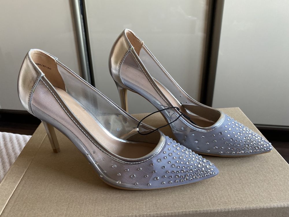 Buty damskie srebrne