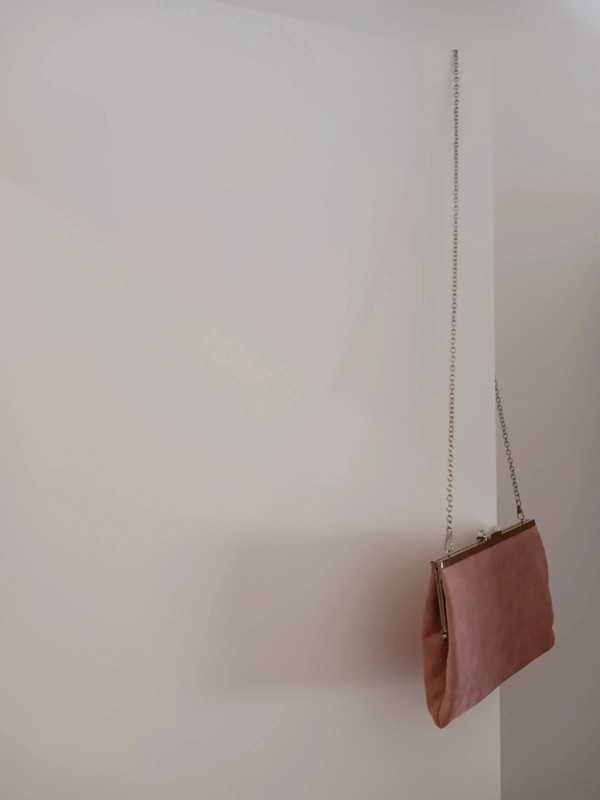 Mala envelope ,cor rosa.