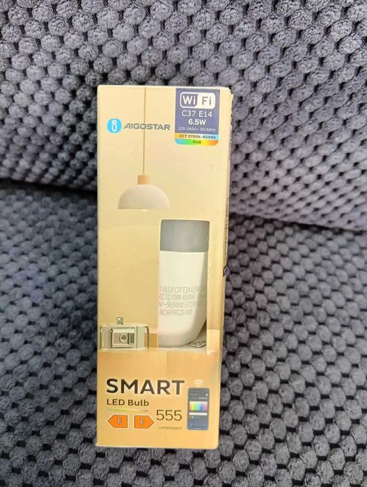 Inteligentna Żarówka Smart RGB LED C37 E14
