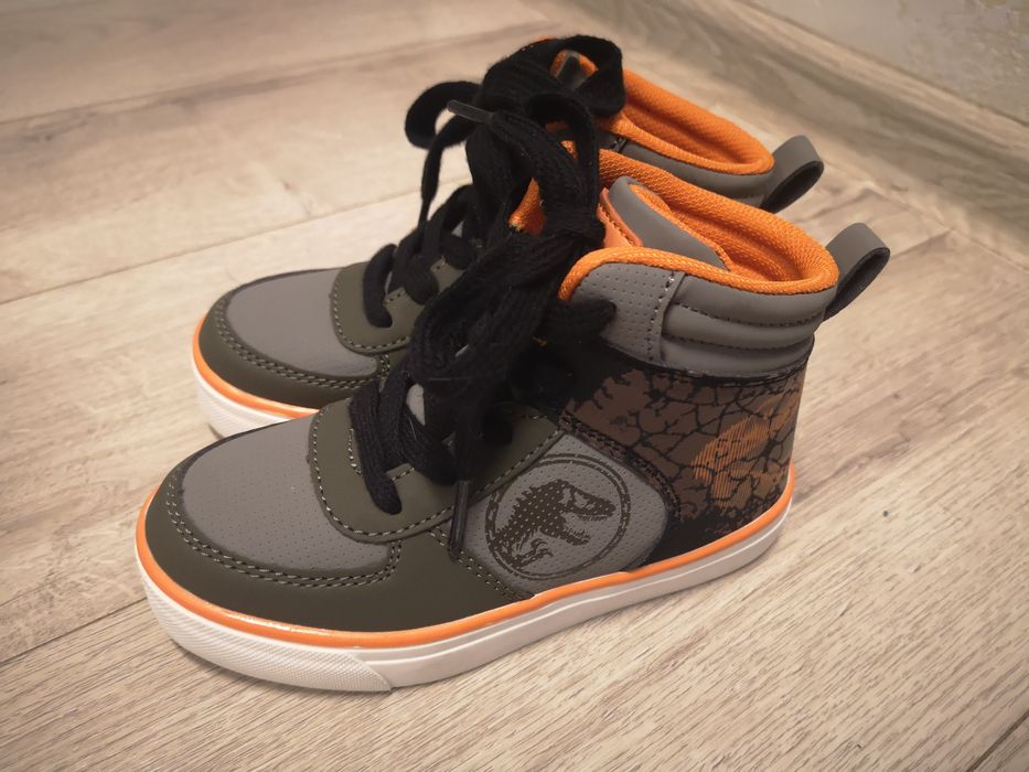 Кросівки, хайтопи, черевики 27