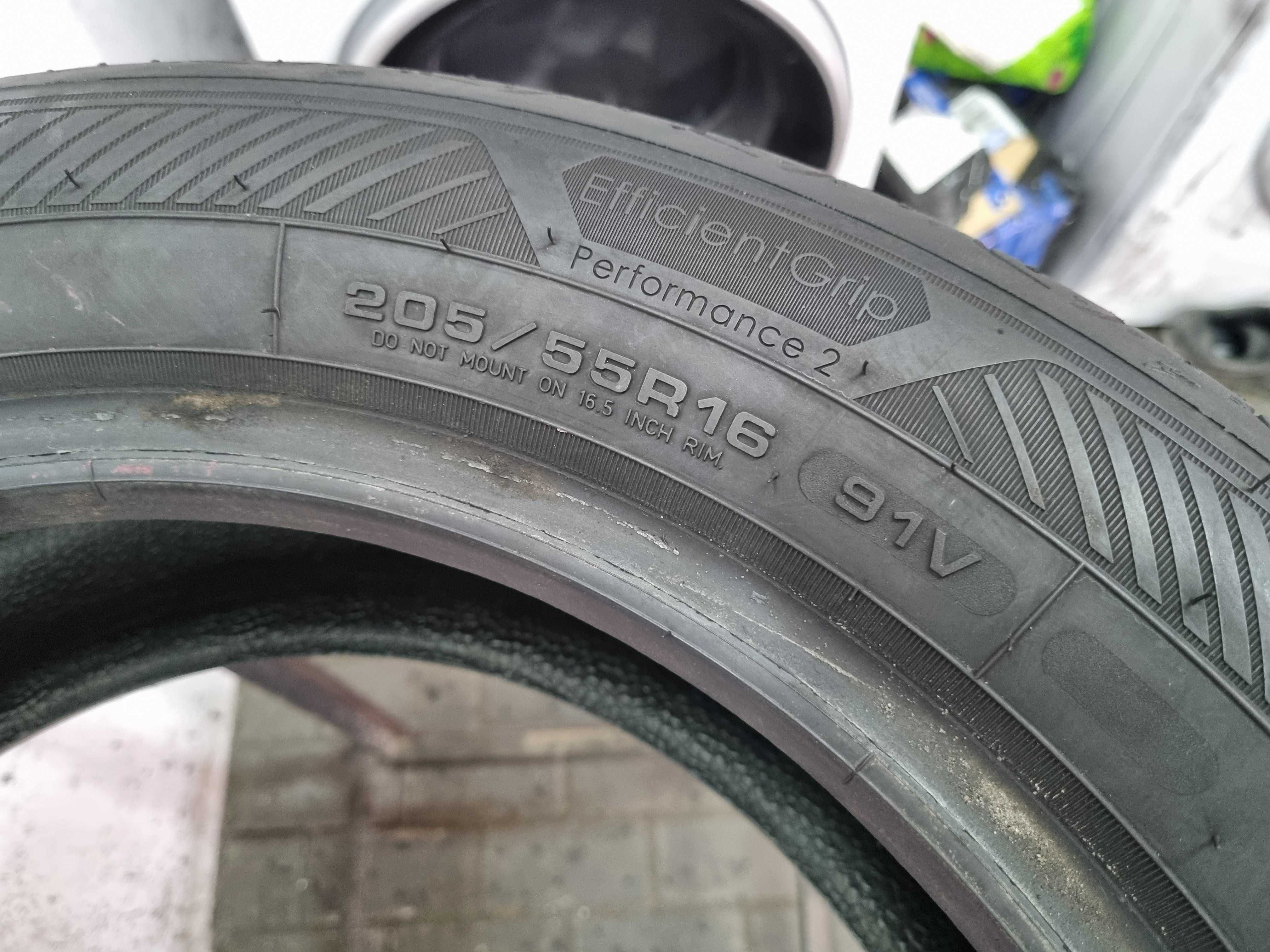 205/55/16 91V Goodyear Efficient Grip Preformnce 2 Dot.0523R