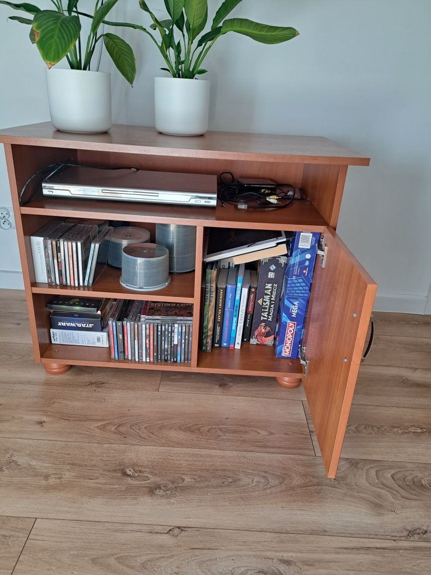 Stolik pod telewizor