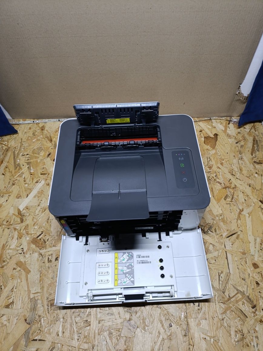 Дешево продам хороший принтер HP Color Laser 150nw