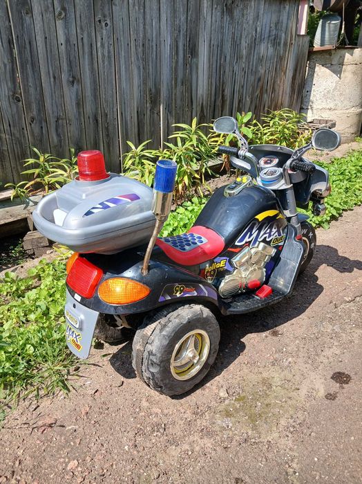 Дитячий електромотоцикл