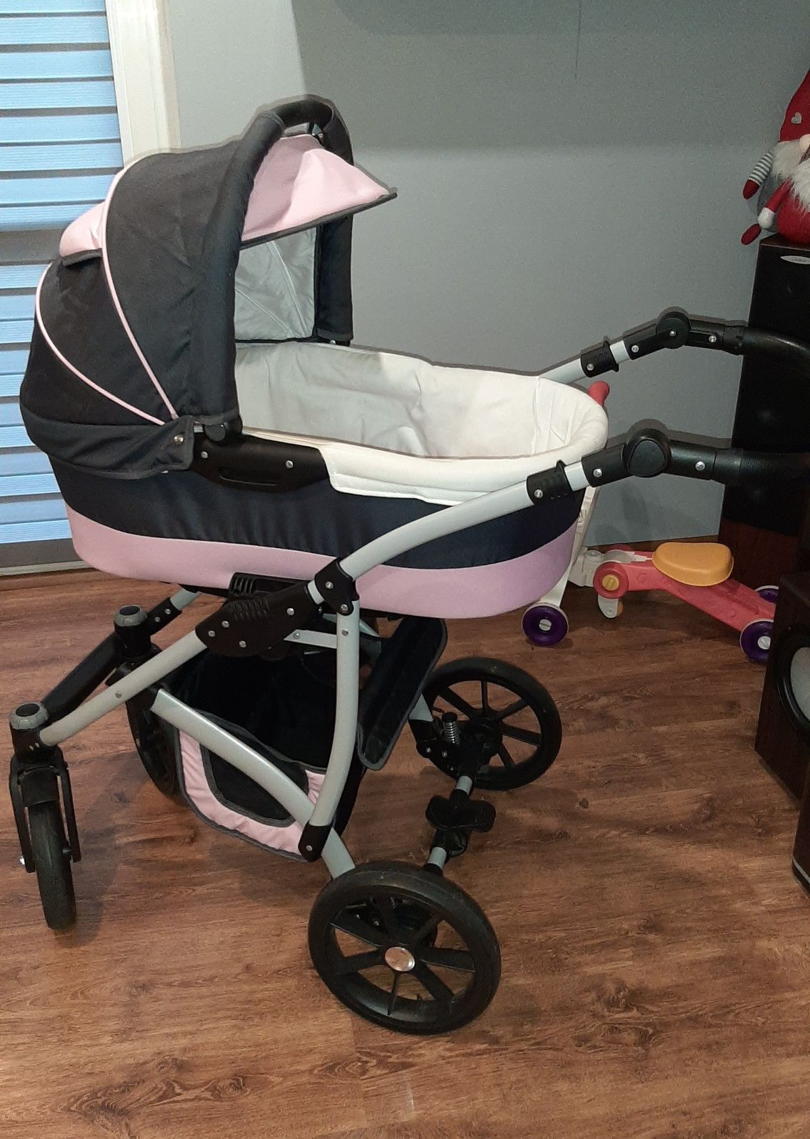 Wózek 4w1 BabyLux Largo ALU + baza isofix