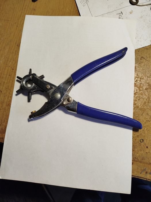 Набор инструментов для установки заклёпок и клипсов