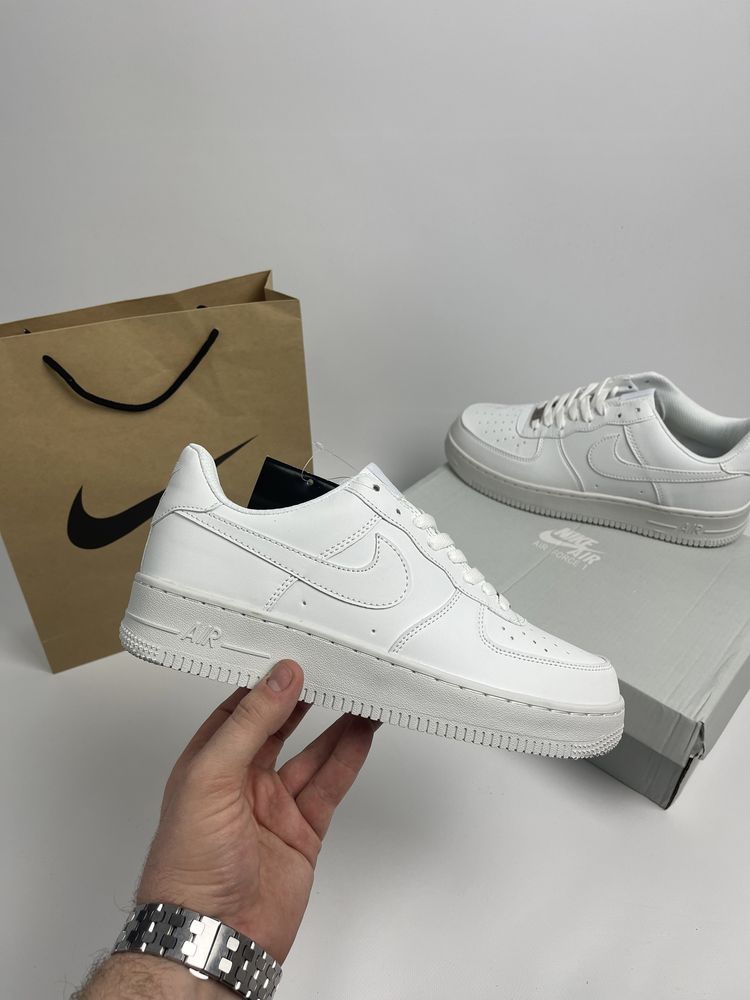 Кроссовки Nike Air Force 1 Low 07 white 41-45 білі найк форси