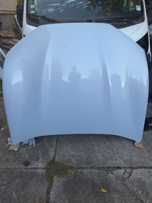 Капот Ford Mustang Mach-E