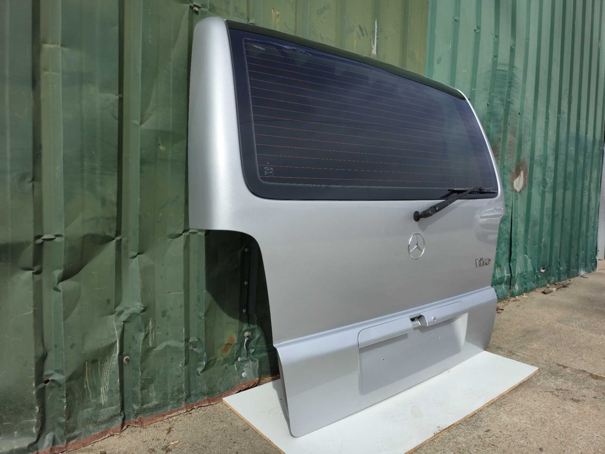 Tampa da mala MERCEDES VITO W638. (1997 a 2003)