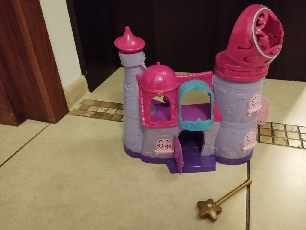 Magiczny domek - Zamek dla lalek
