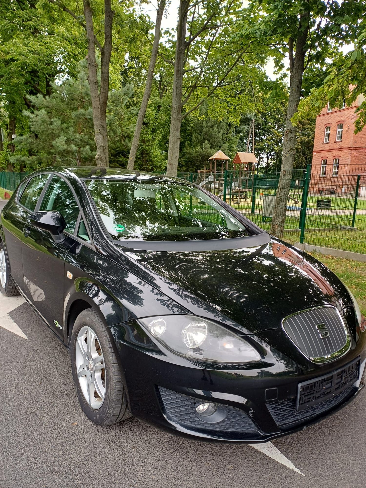 Seat Leon 1,6 tdi super stan Anglik