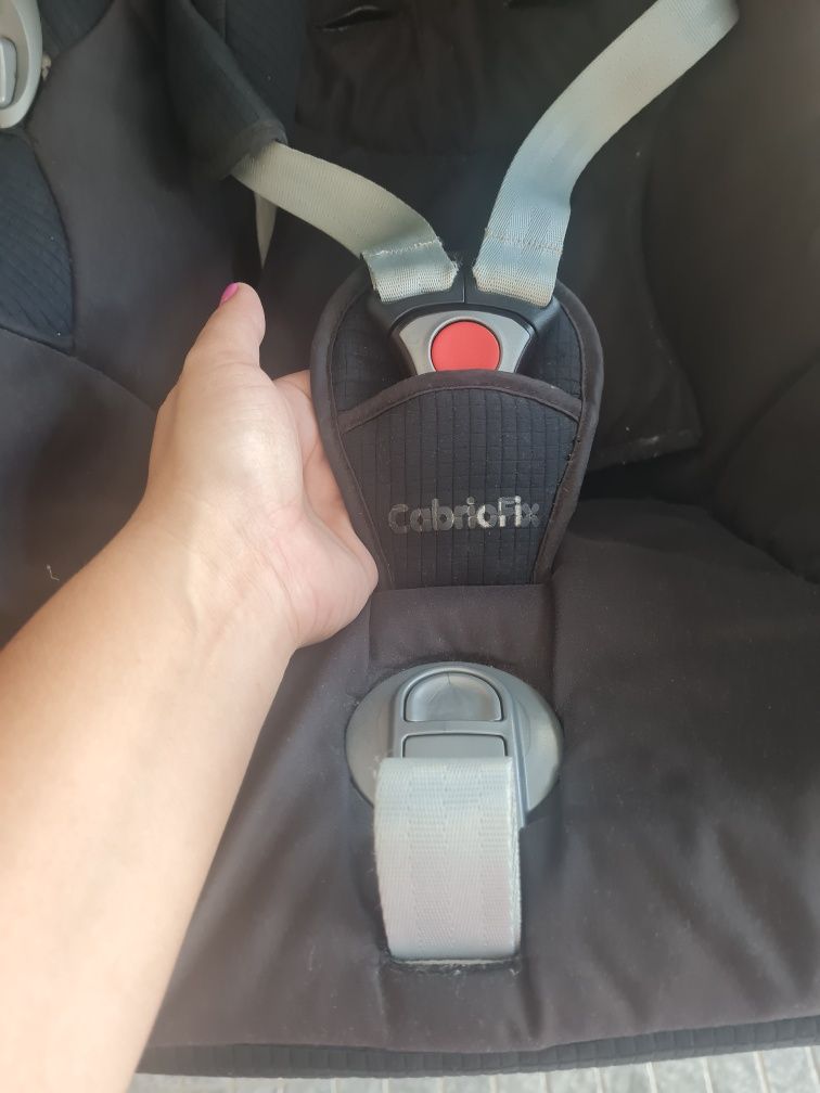 Ovo Maxicosi com capa