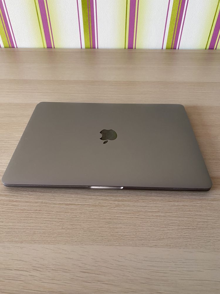 MacBook Pro 2017 13.3 16gb 512 ssd