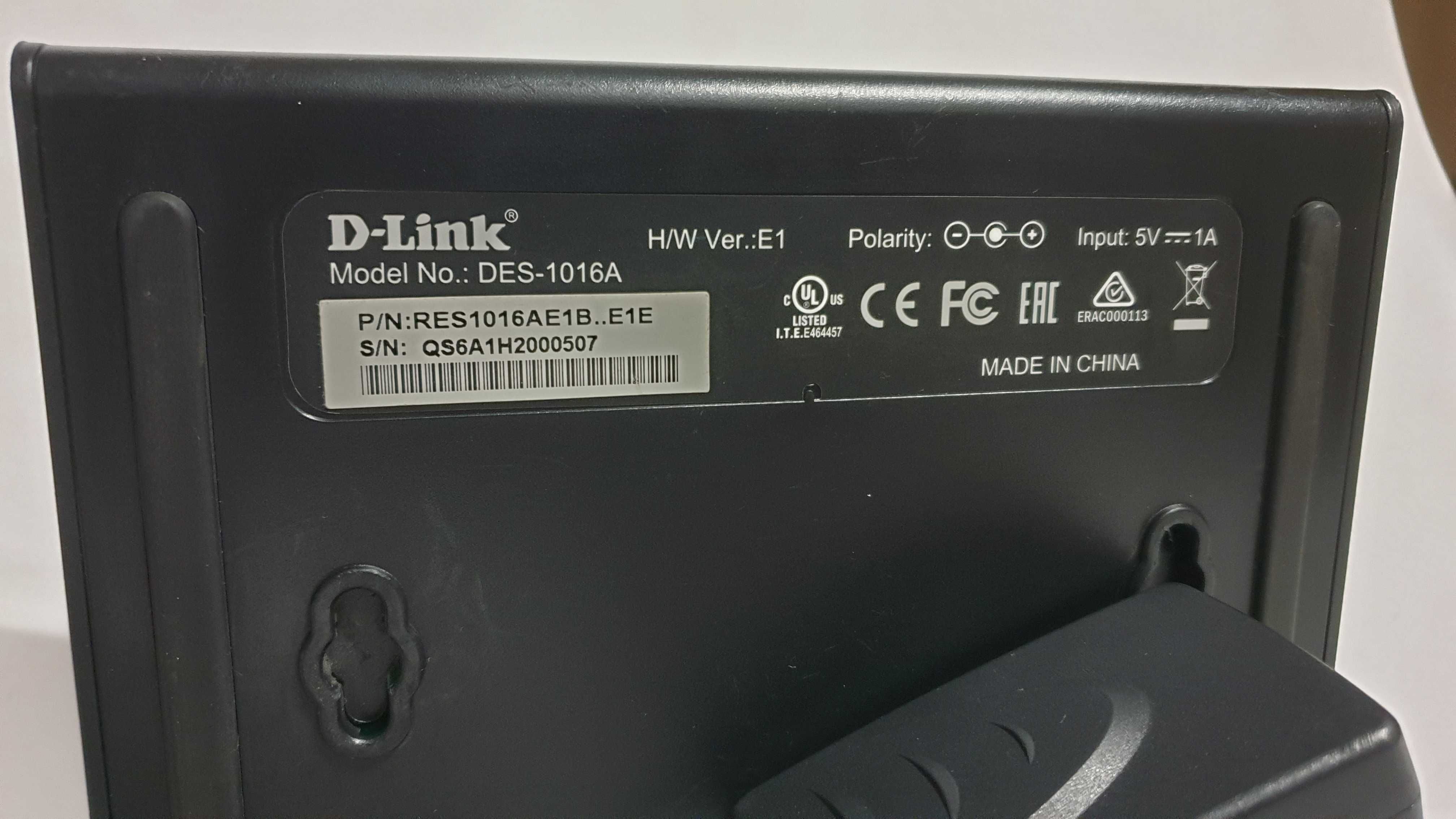 16 портов, Коммутатор D-link DES-1016A dlink свитч