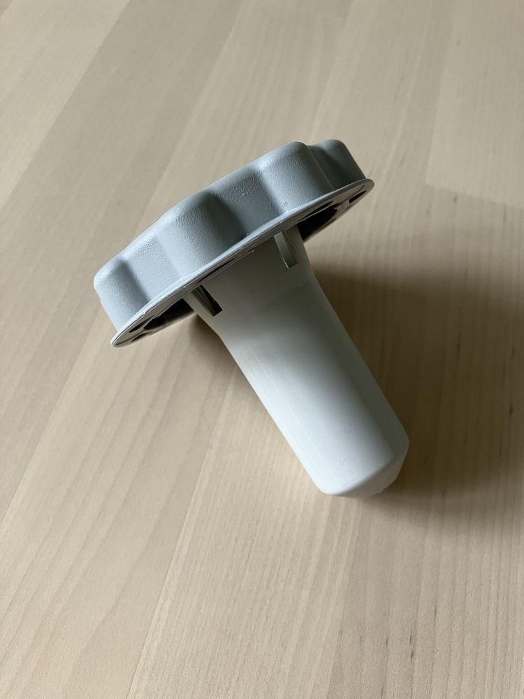 Korek do pojemnika na sól - zmywarka Hotpoint Ariston