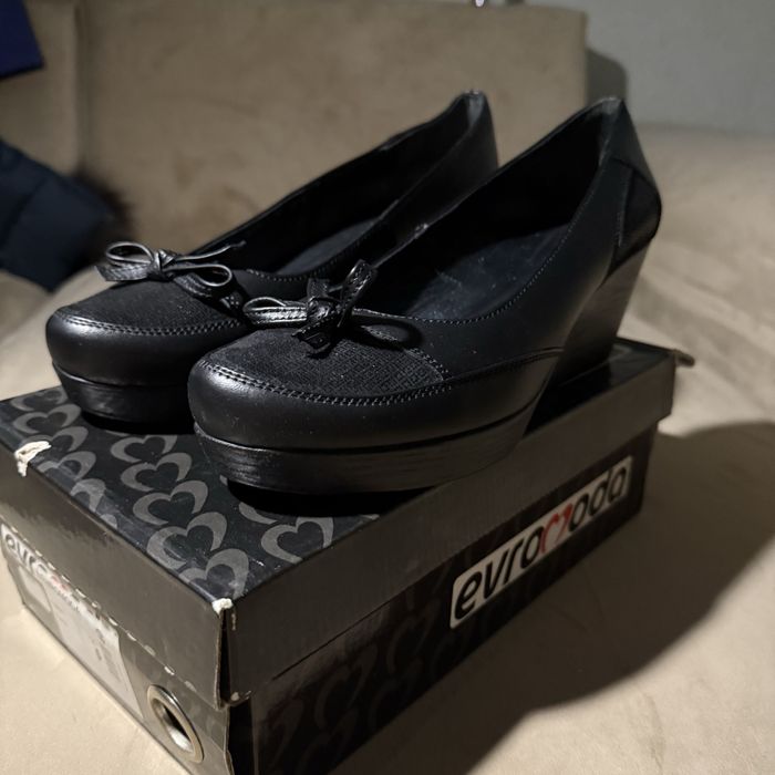 Кожанные туфли 39р