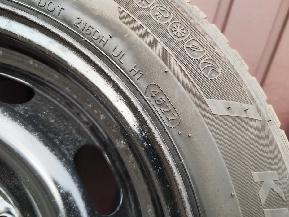 Felgi stalowe CITROEN 4x108x65,1 z oponami WIELOSEZONOWYMI 195/65/15