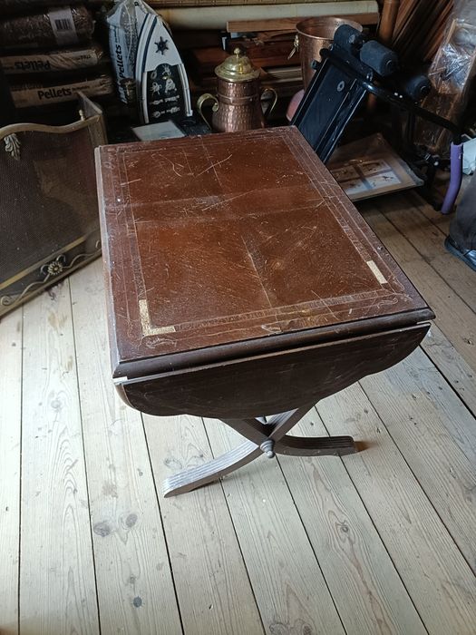 Mesa de centro antiga