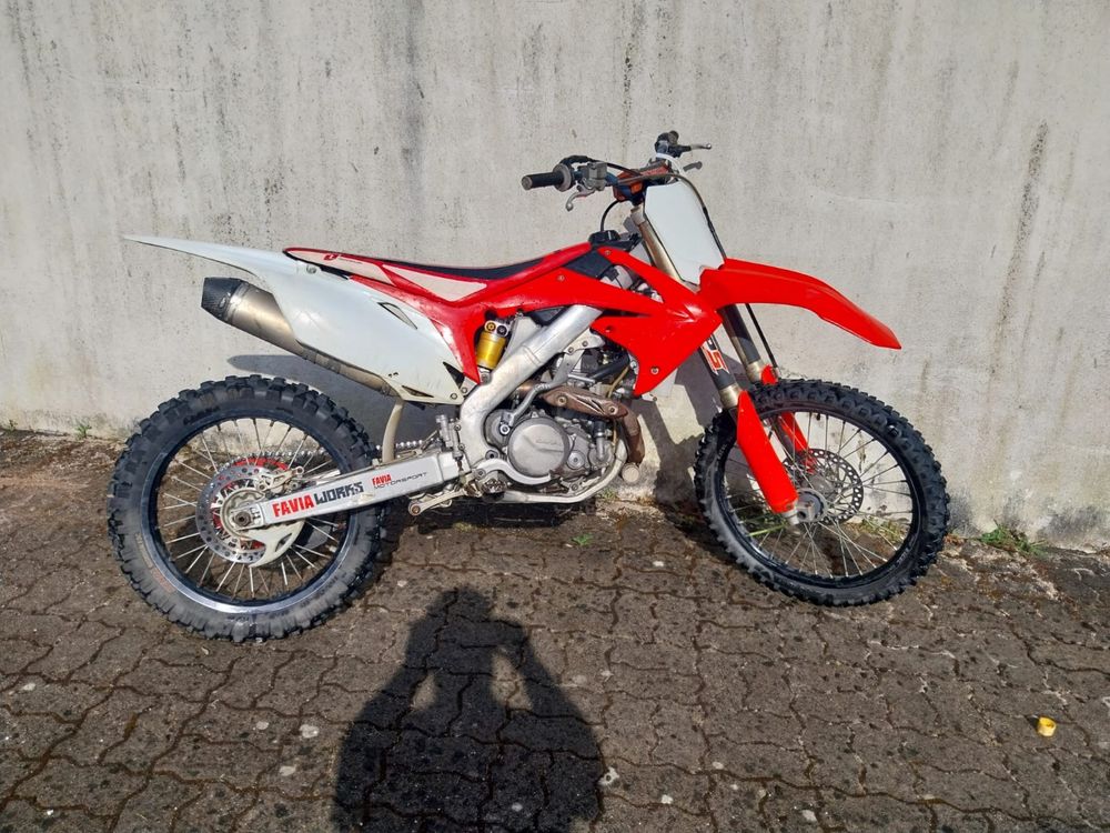 Mota crf 450.