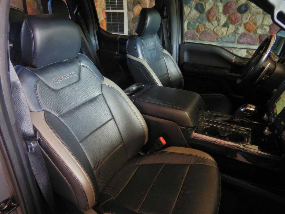 Ford F-150 Raptor SuperCrew      2018