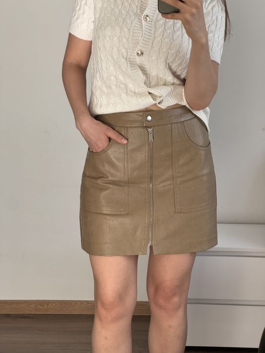 Шкіряна спідниця